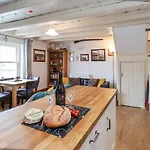 Madelines View Tatil Evi