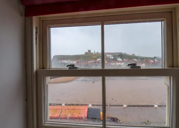 Madelines View 惠特比